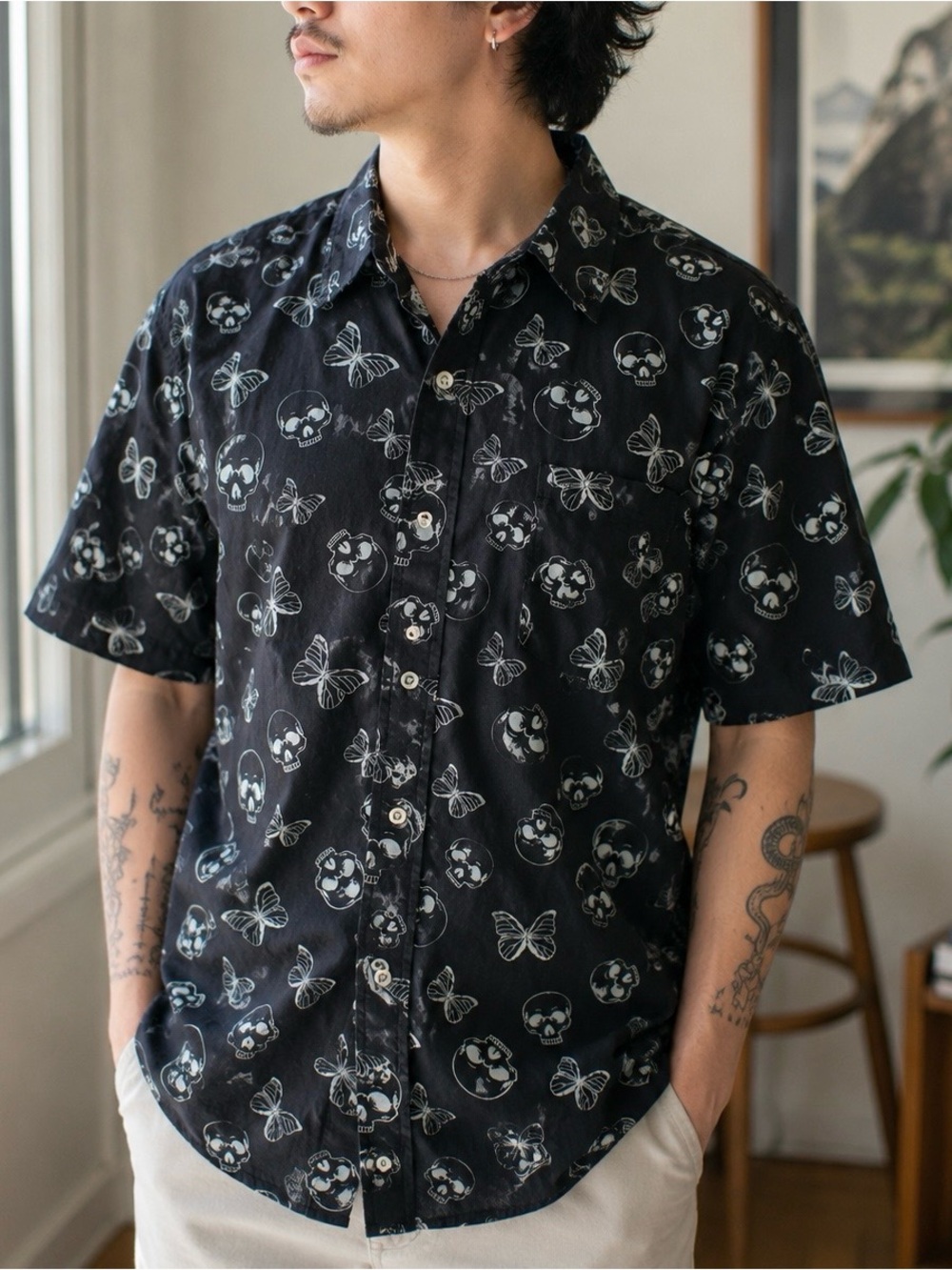 VSTR Premium Black Skull & Butterfly Print Button-Down Shirt Size Large
